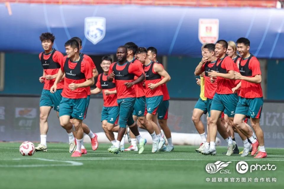 关于广州恒大力争主场取胜,希望保持领先优势的信息 关于广州恒大力争主场取胜,希望保持领先优势的信息