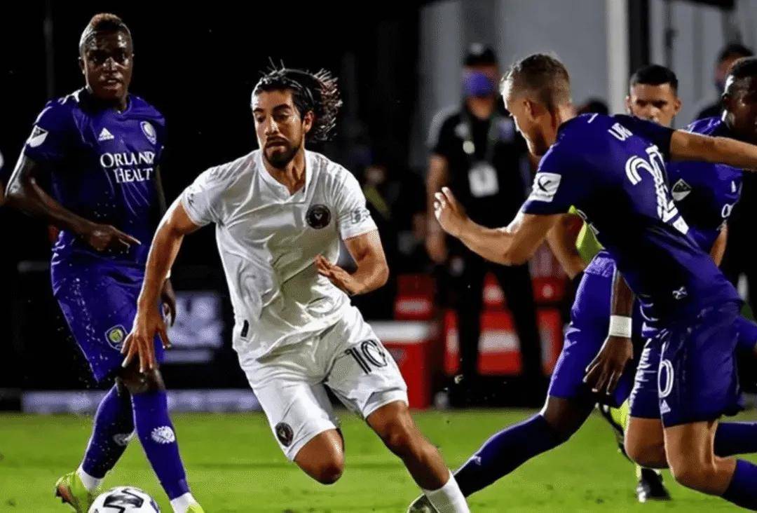 强劲进攻掳获胜利,对手难以防守 强劲进攻掳获胜利,对手难以防守